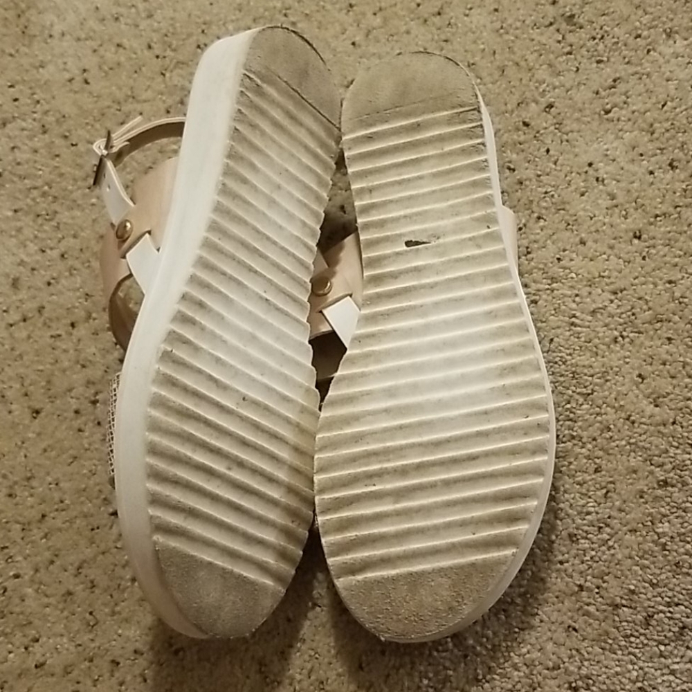 Sandals - Picture 3 of 3